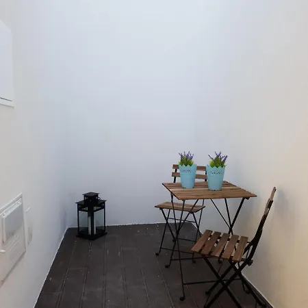 Beco's House - Suits Apartment *